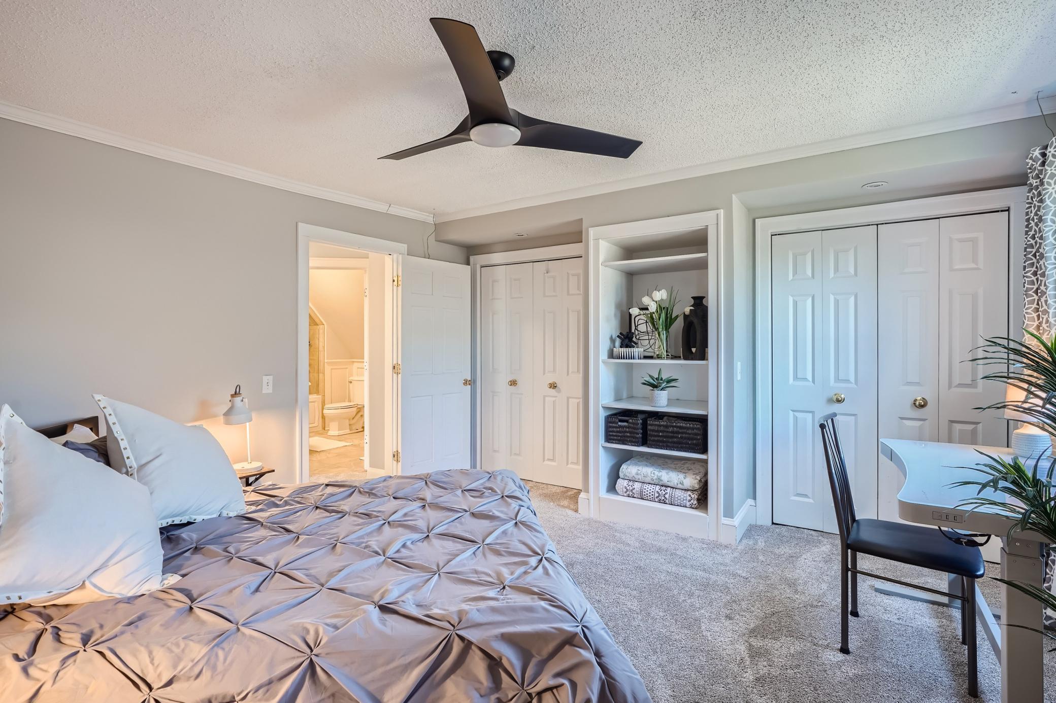 1045 Lake Street East Wayzata, MN 55391 - Photo 18 of 27