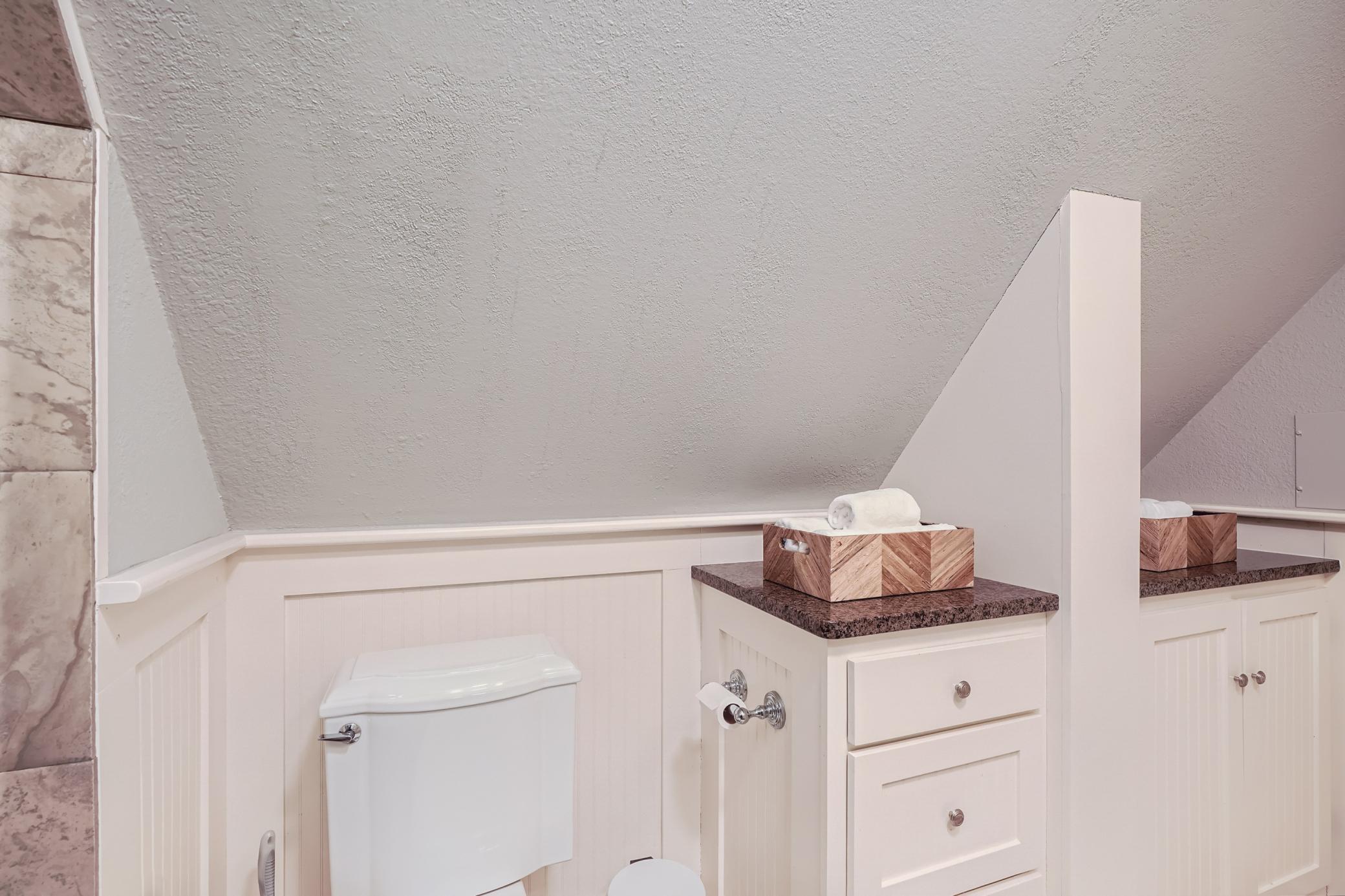 1045 Lake Street East Wayzata, MN 55391 - Photo 21 of 27