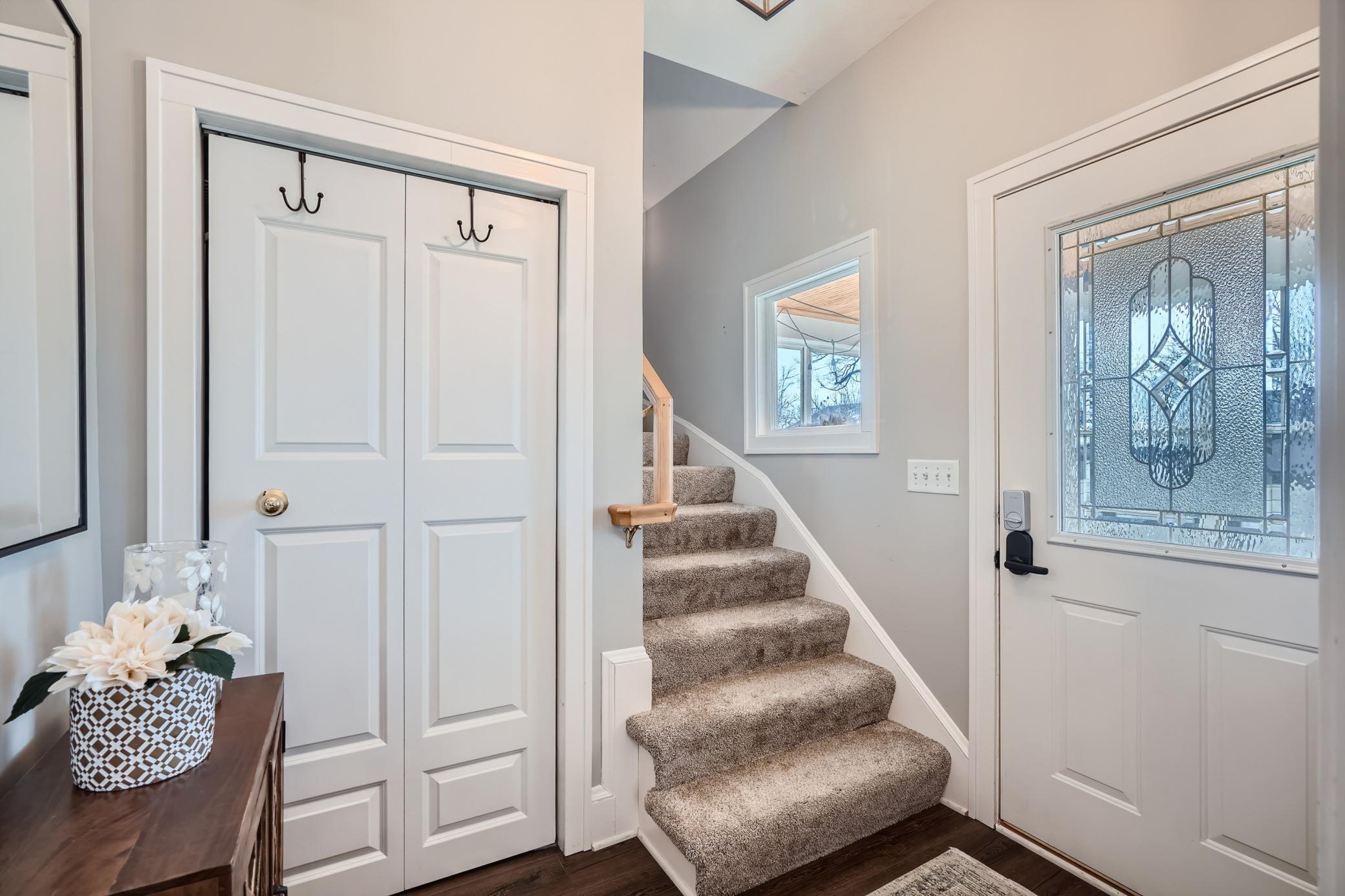 1045 Lake Street East Wayzata, MN 55391 - Photo 4 of 27