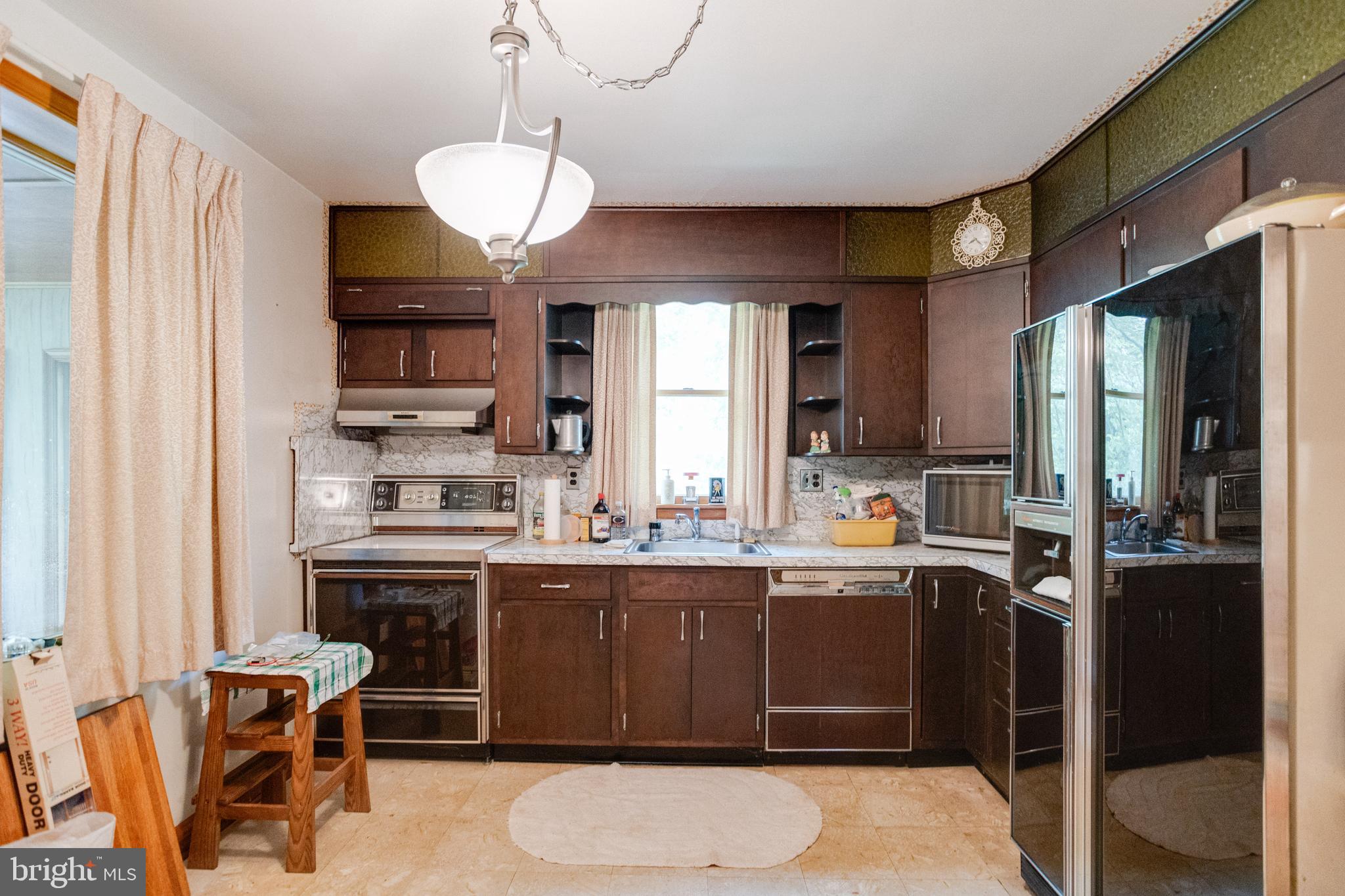 4422 Silver Spring Road Perry Hall, MD 21236 - Photo 27 of 56 Solid Wooden Cabinets