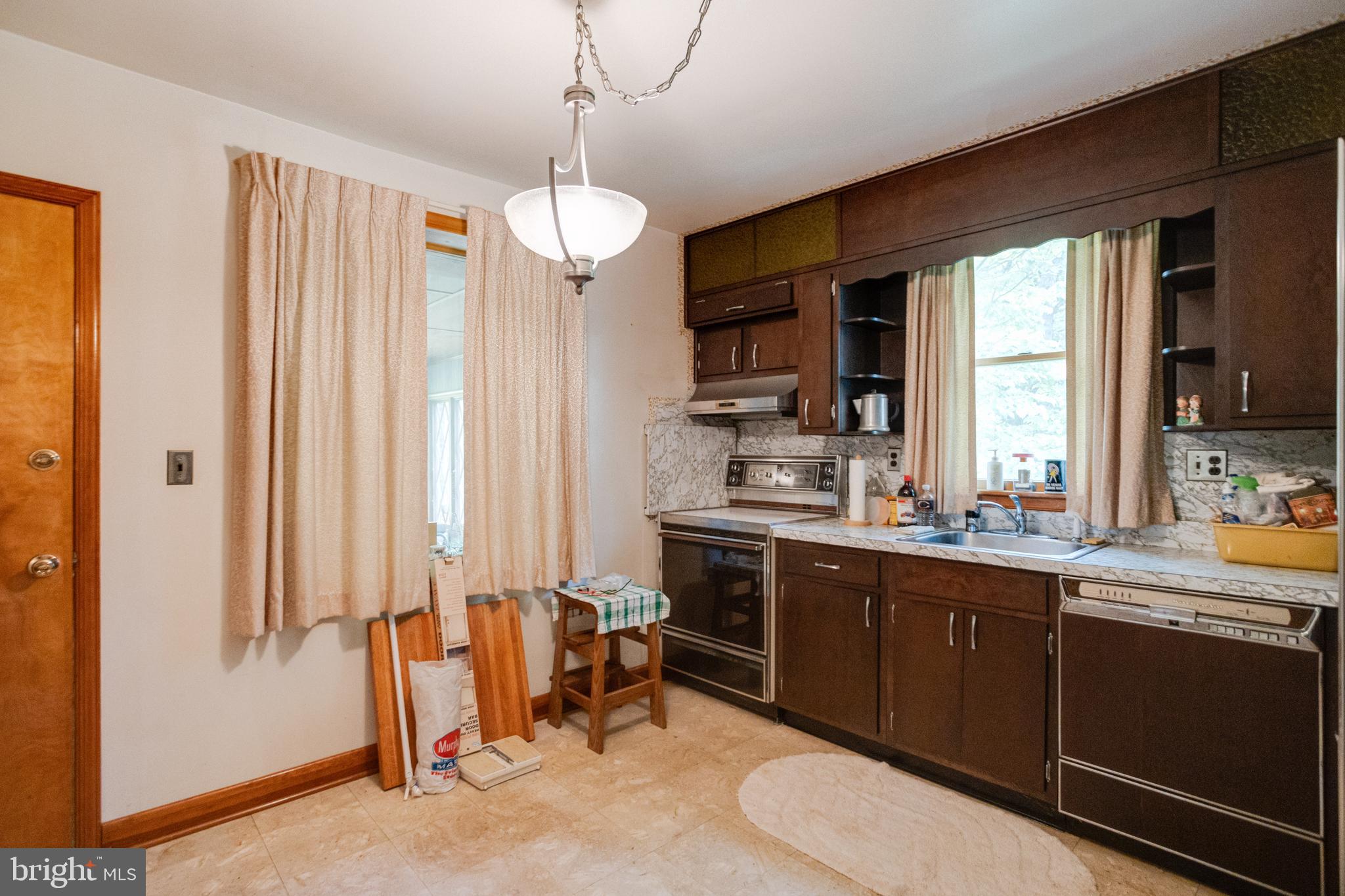 4422 Silver Spring Road Perry Hall, MD 21236 - Photo 28 of 56 Eat in Kitchen with Views of Outside