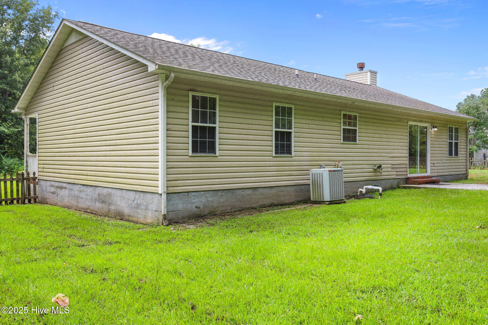 104 Wigeon Road Jacksonville, NC 28540 - Photo 28 of 41 28-web-or-mls-104 Wigeon Rd. 73