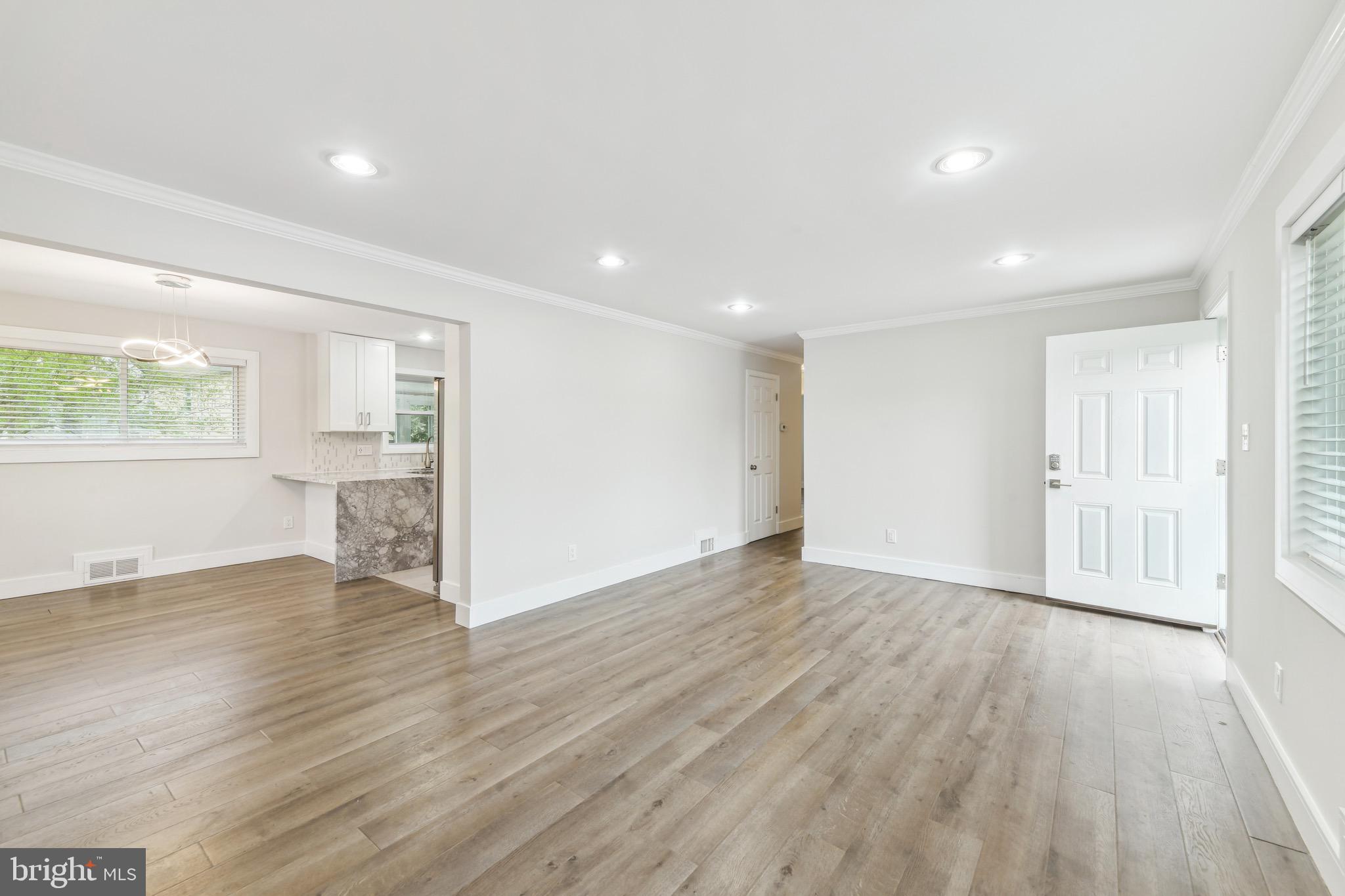 6005 Amherst Avenue Springfield, VA 22150 - Photo 5 of 34 Gallery Image 5