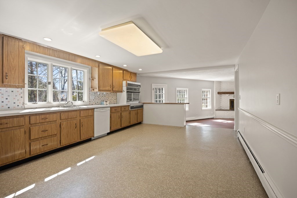 8 Juniper Place Lexington, MA 02420 - Photo 17 of 42