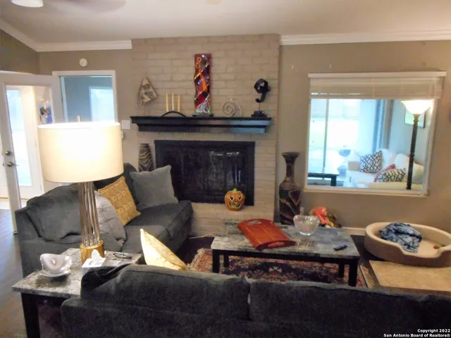 $2,400 | 3715 Twisted Oaks Drive, San Antonio, TX 78217