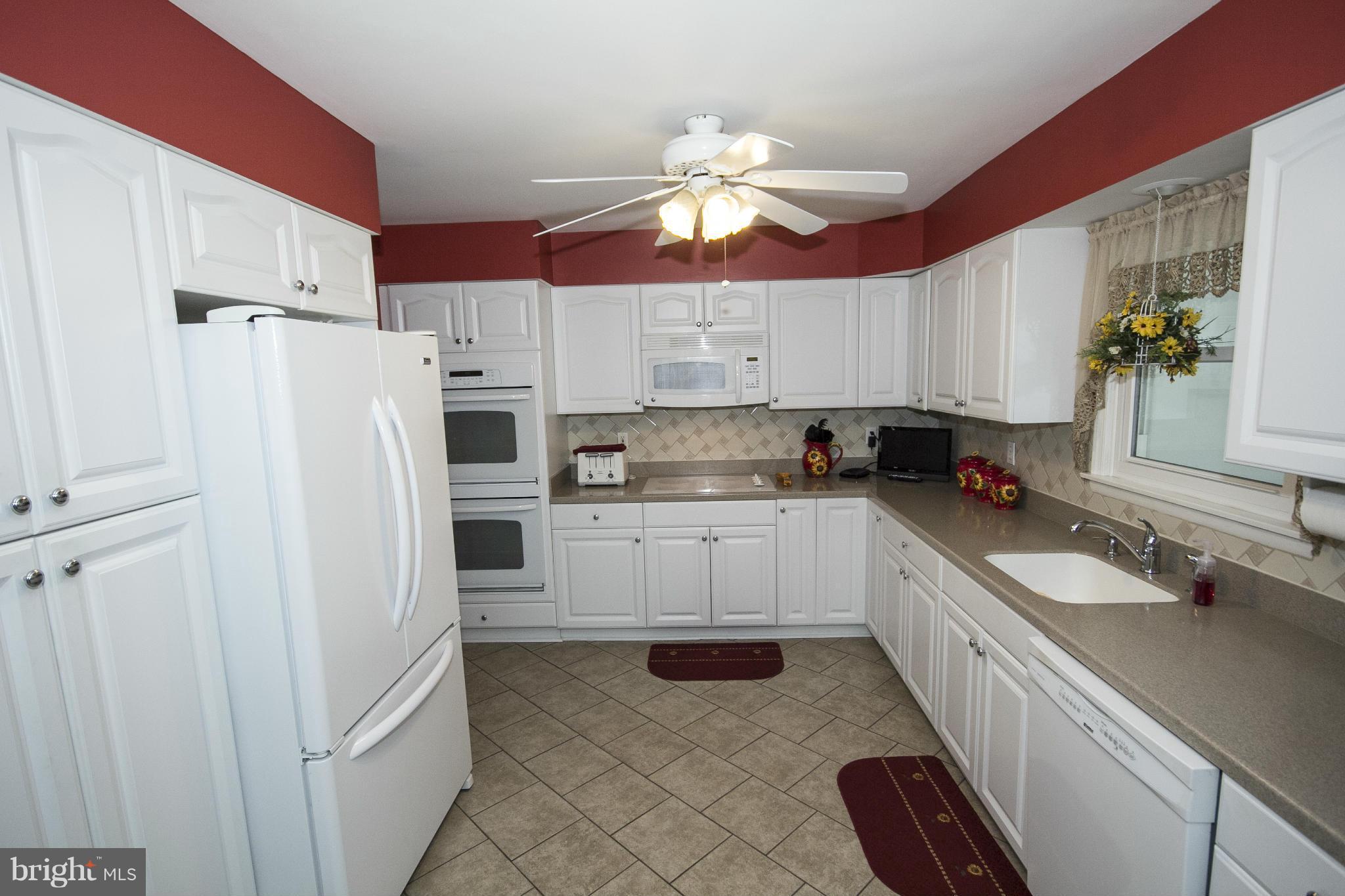 1118 Seneca Road Middle River, MD 21220 - Photo 11 of 30 Kitchen