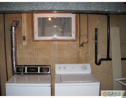 58 Corona Road East Brunswick, NJ 08816 - Photo 9 of 10 Gallery Image 9