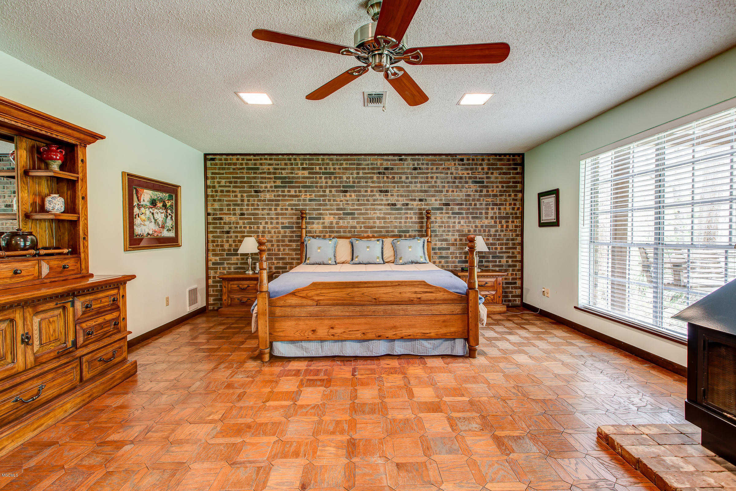 16276 Shaw Road Gulfport, MS 39503 - Photo 19 of 49 16276Shaw-31
