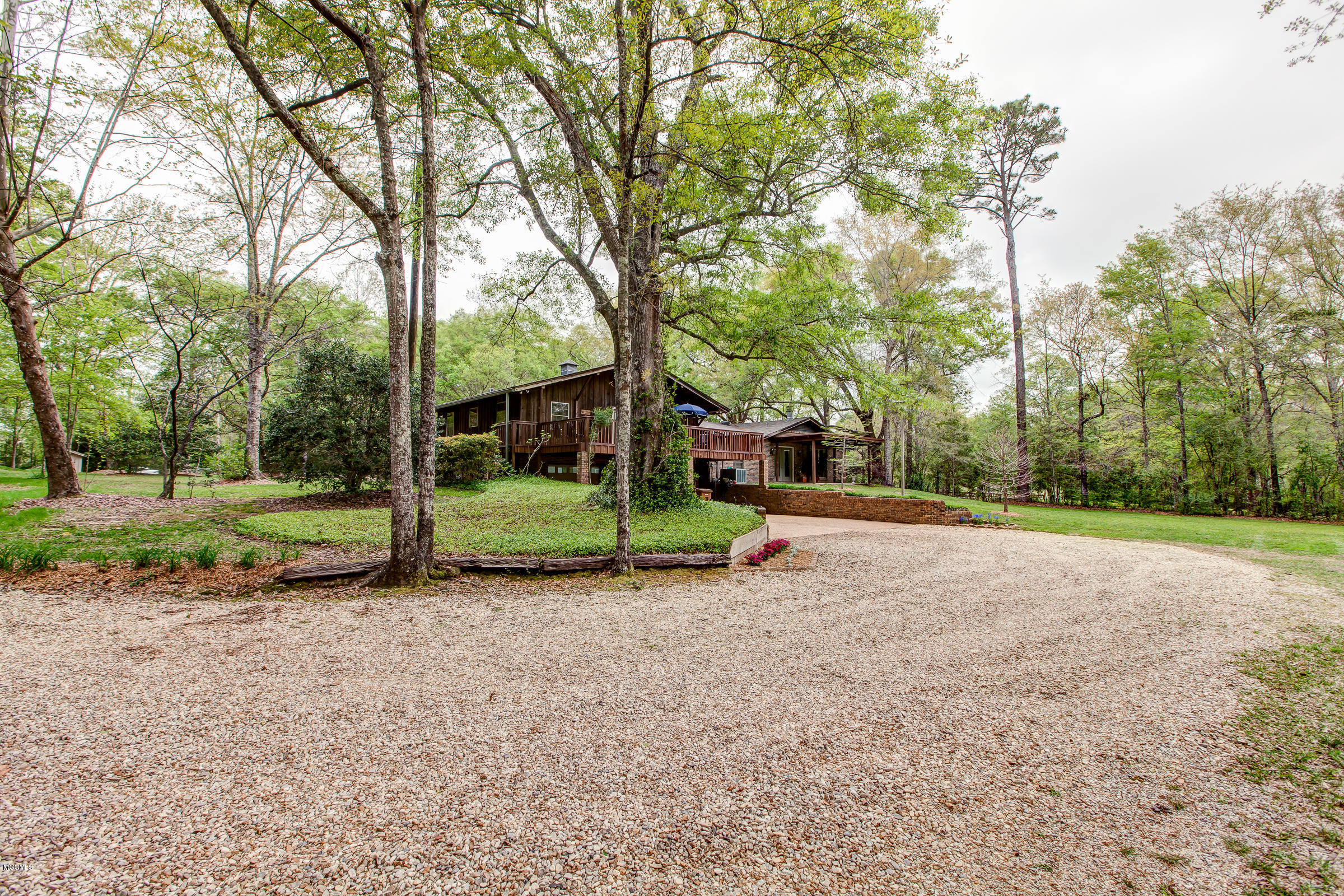 16276 Shaw Road Gulfport, MS 39503 - Photo 2 of 49 16276Shaw-1