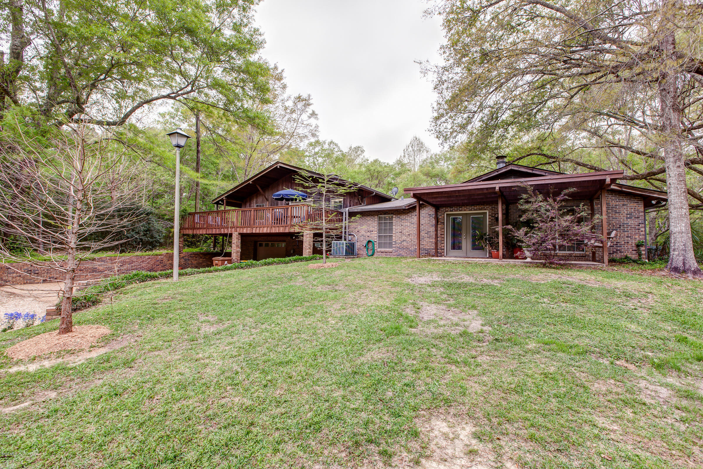 16276 Shaw Road Gulfport, MS 39503 - Photo 3 of 49 16276Shaw-4