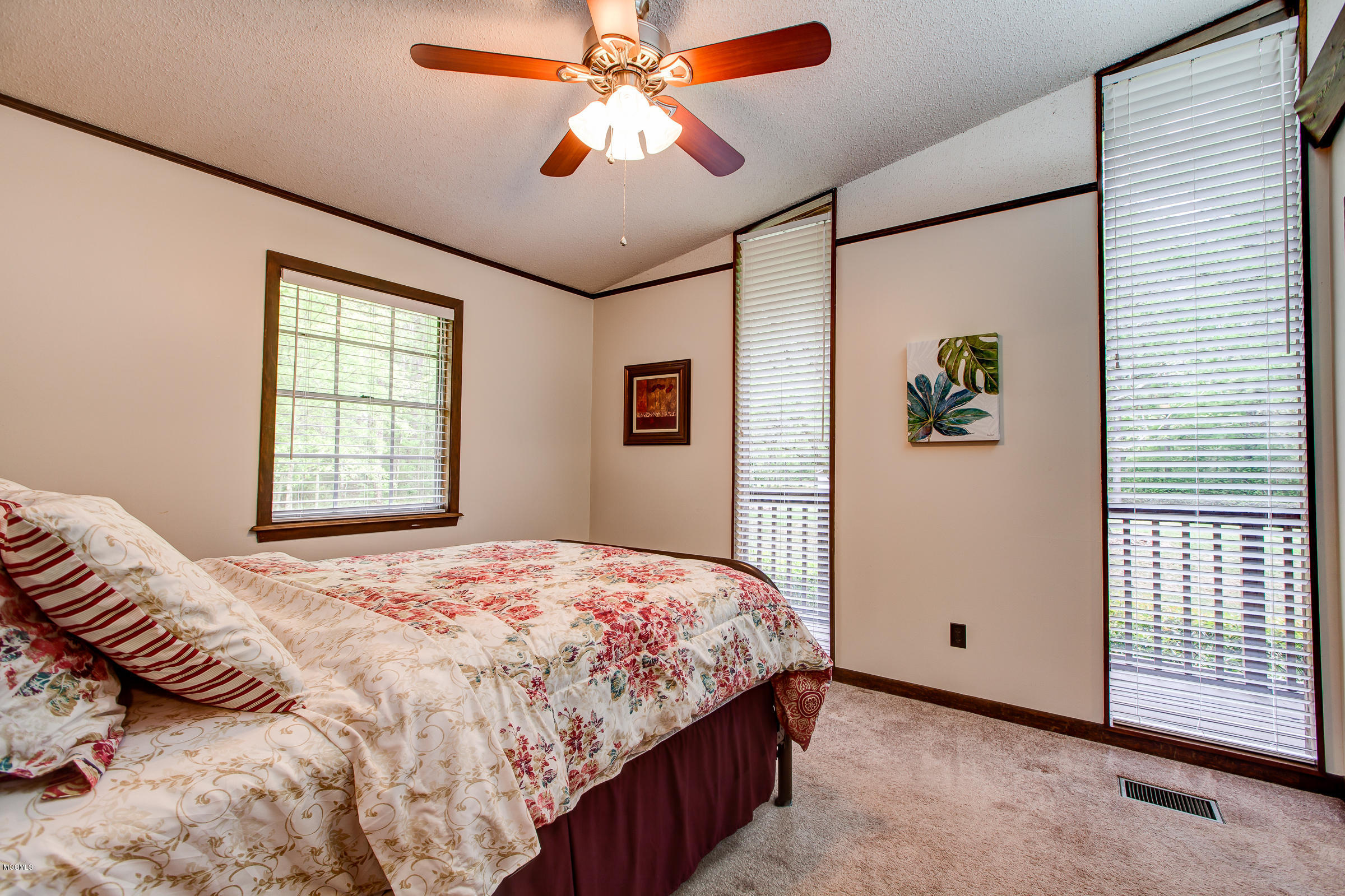 16276 Shaw Road Gulfport, MS 39503 - Photo 31 of 49 16276Shaw-18
