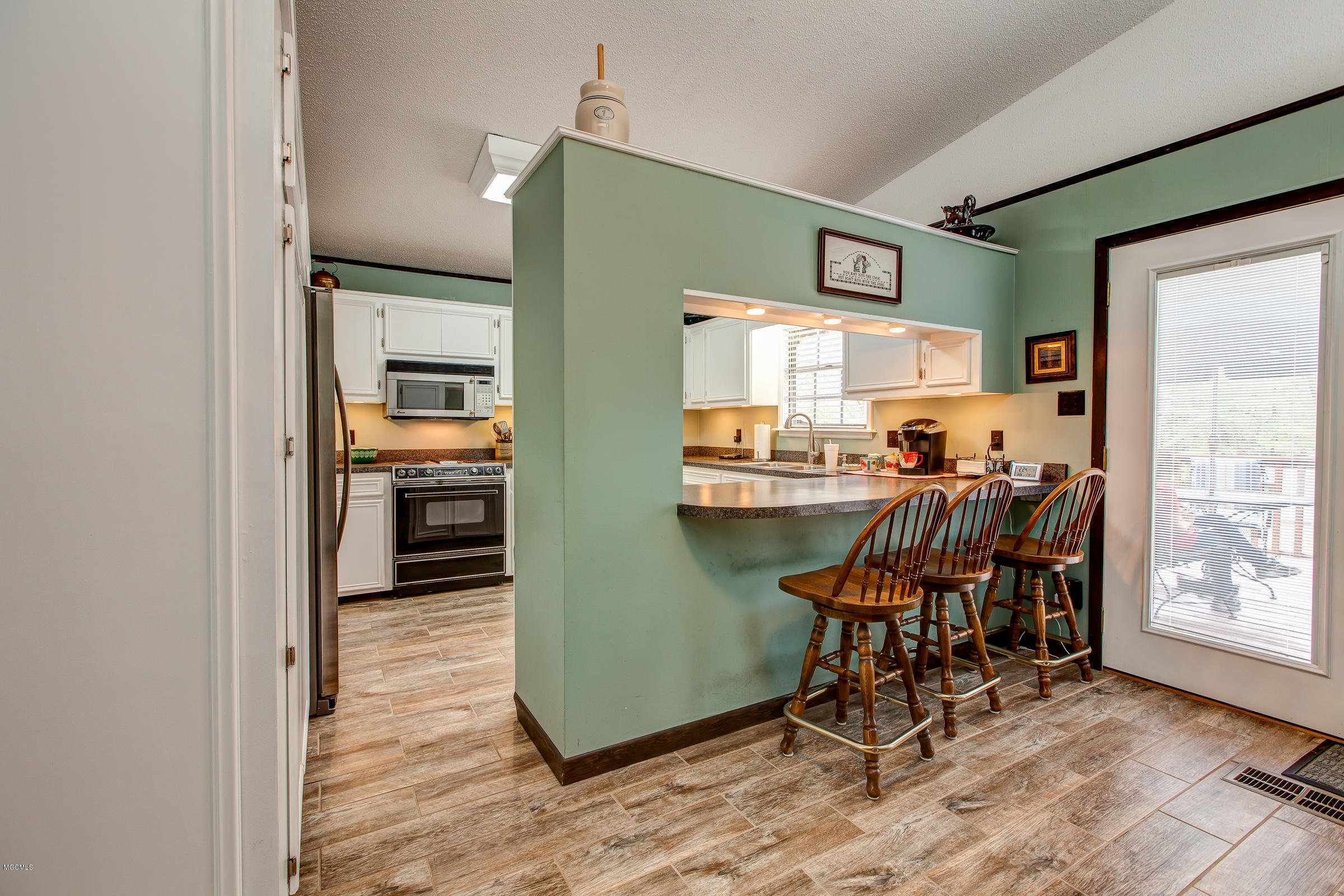 16276 Shaw Road Gulfport, MS 39503 - Photo 5 of 49 16276Shaw-9