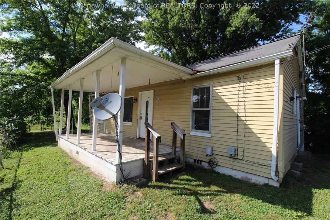 4512 Winfield Road Winfield, WV 25213 - Photo 2 of 16 Gallery Image 2