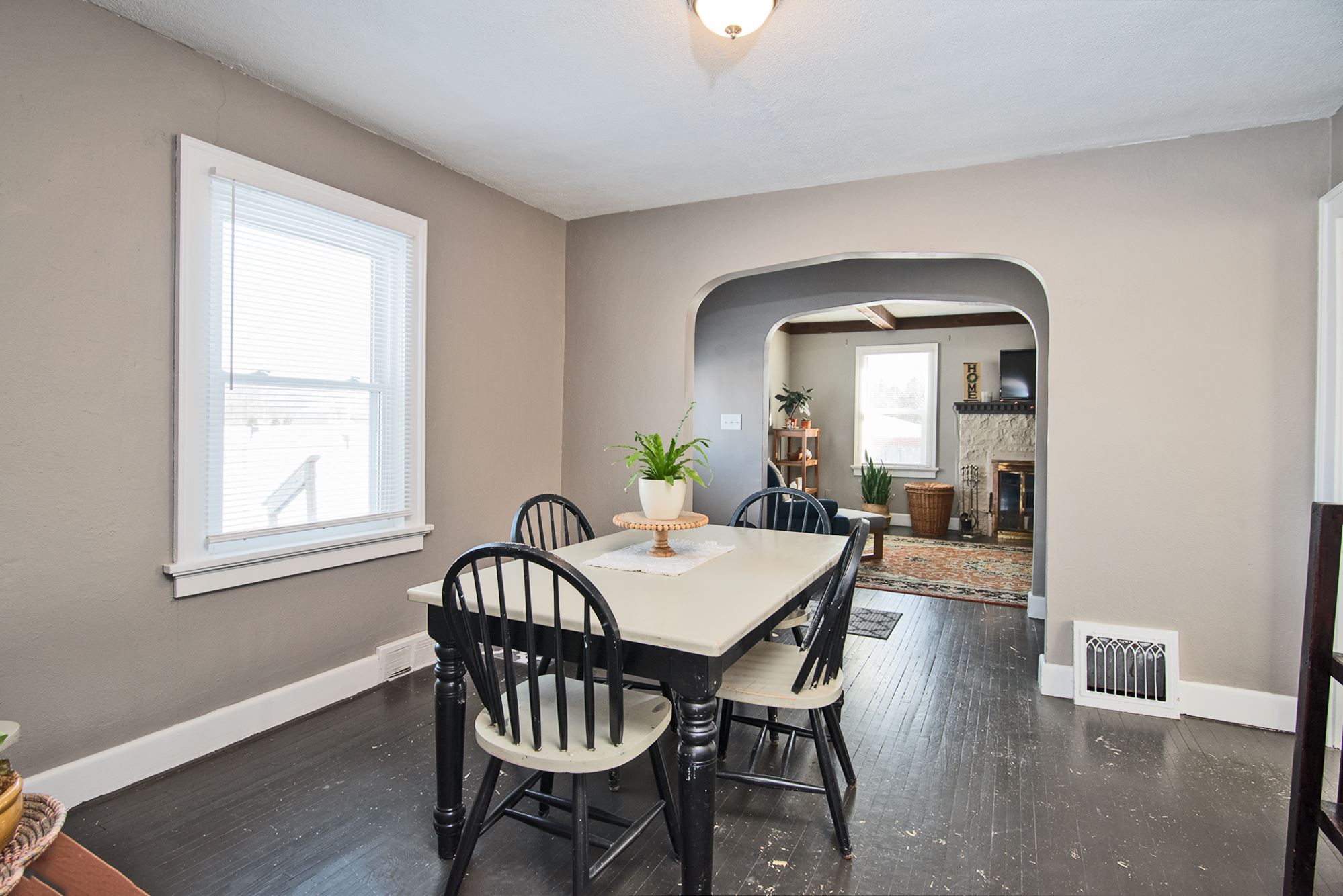 12226 Leo Road Fort Wayne, IN 46845 - Photo 9 of 22
