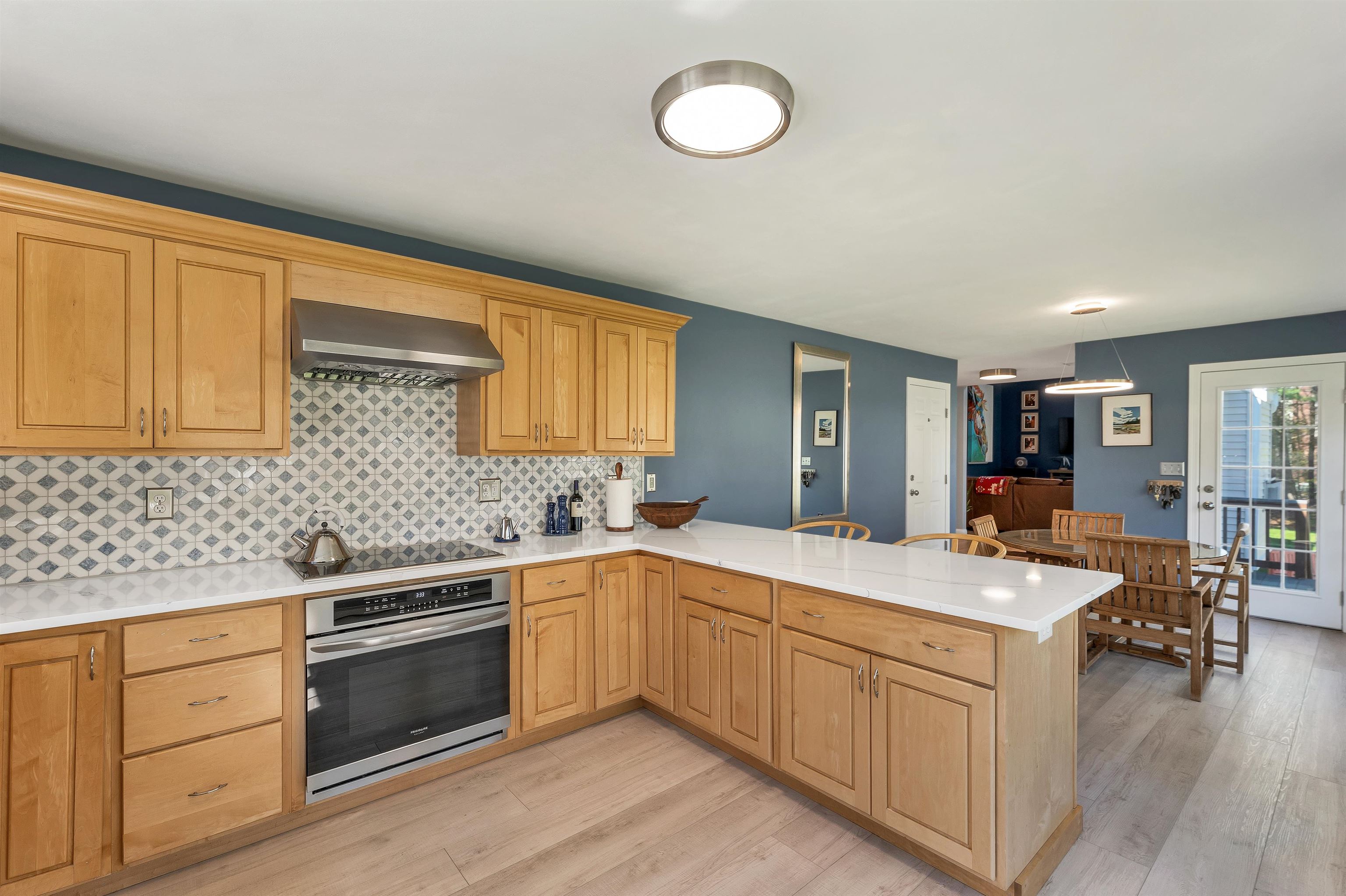 6 Remington Road Salem, NH 03079 - Photo 4 of 57