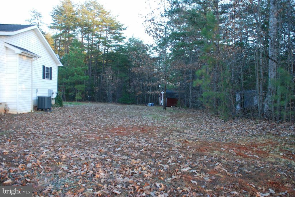 6377 Burr Hill Road Rhoadesville, VA 22542 - Photo 21 of 24 Interior (General)