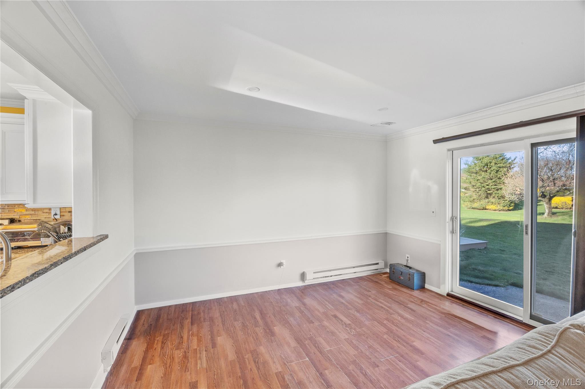 117 Scarlett Way Commack, NY 11725 - Photo 7 of 26 Dining Area