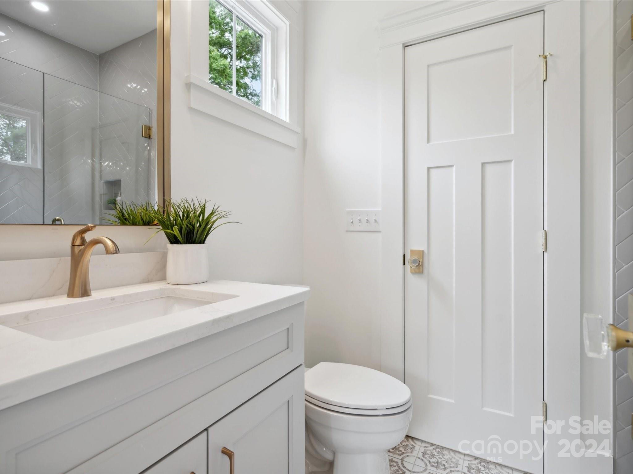 2112 Vanderbilt Road Charlotte, NC 28206 - Photo 22 of 46 Gallery Image 22