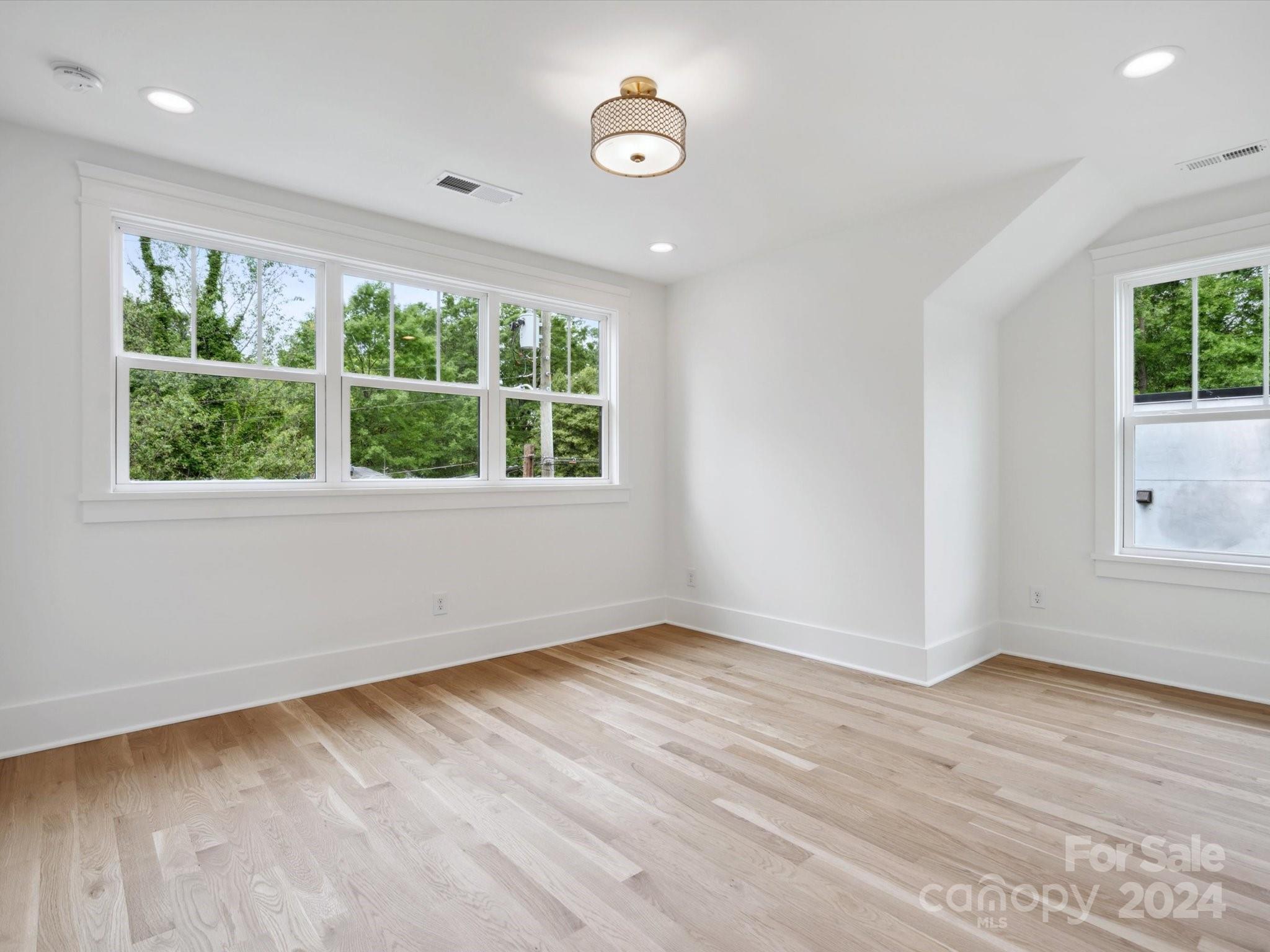 2112 Vanderbilt Road Charlotte, NC 28206 - Photo 35 of 46 Gallery Image 35