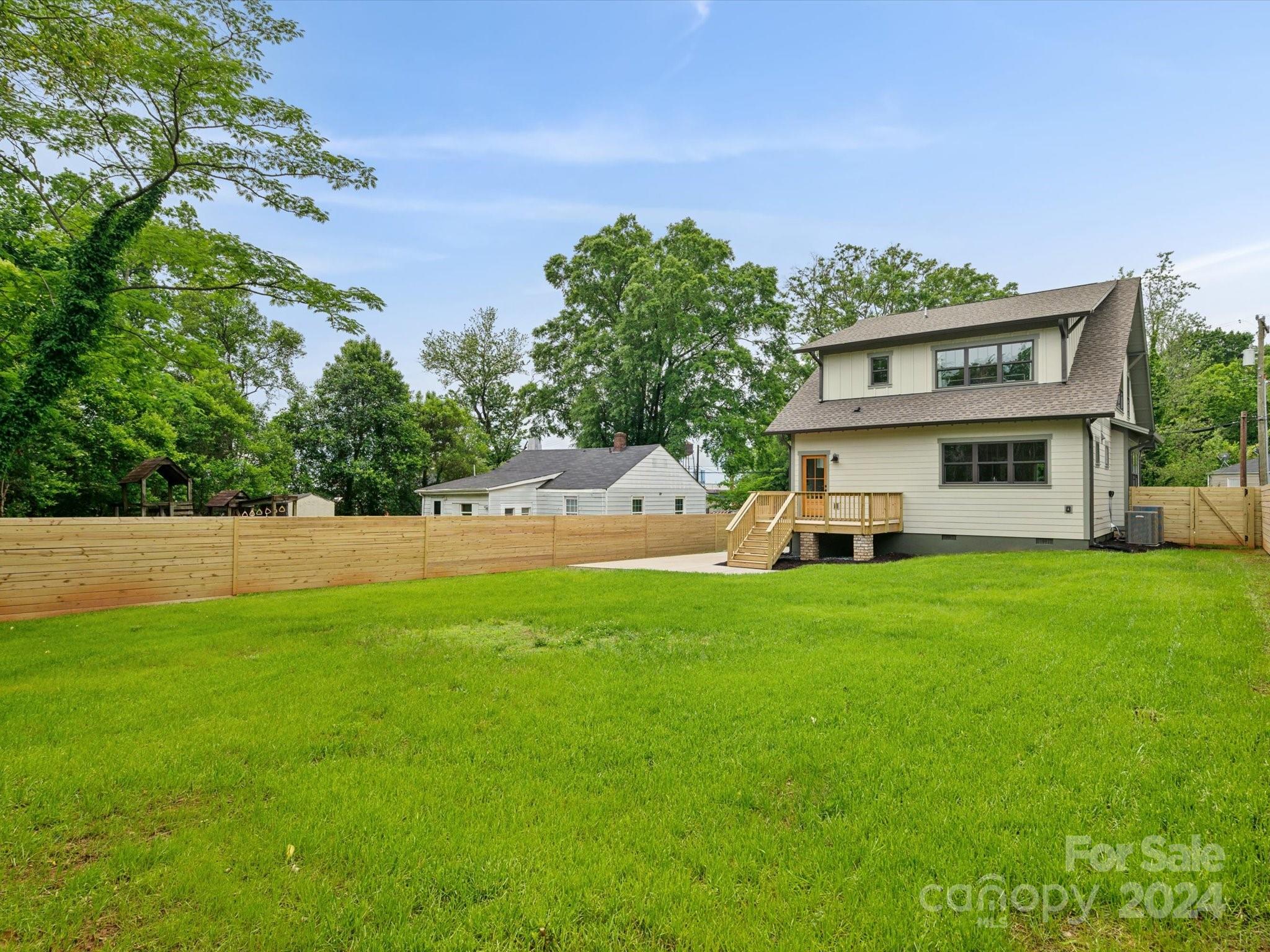 2112 Vanderbilt Road Charlotte, NC 28206 - Photo 44 of 46 Gallery Image 44