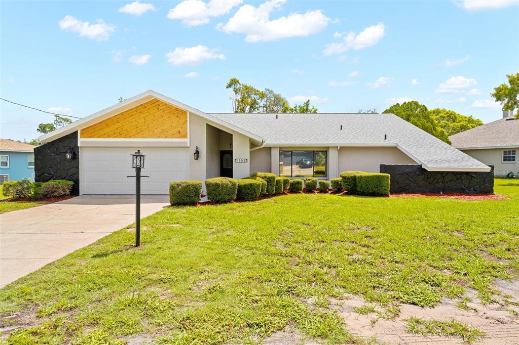 13445 Banner Road Spring Hill, FL 34609 - Photo 1 of 55