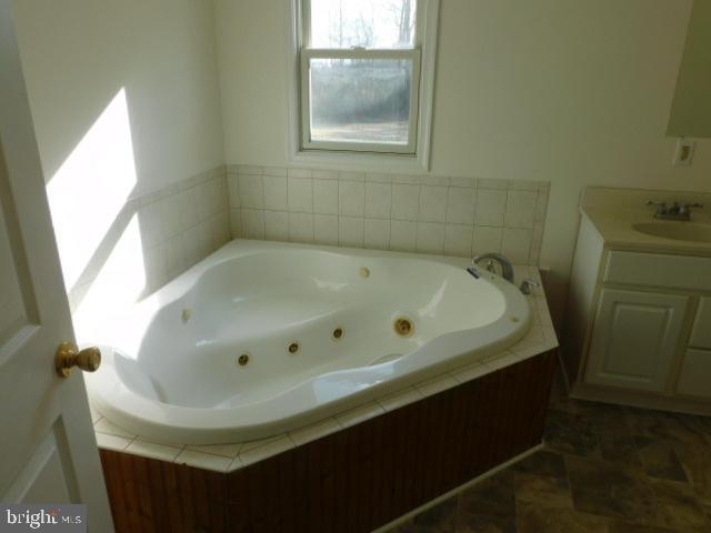 35987 Cobbs Hill Road Willards, MD 21874 - Photo 25 of 35 Master Bathroom