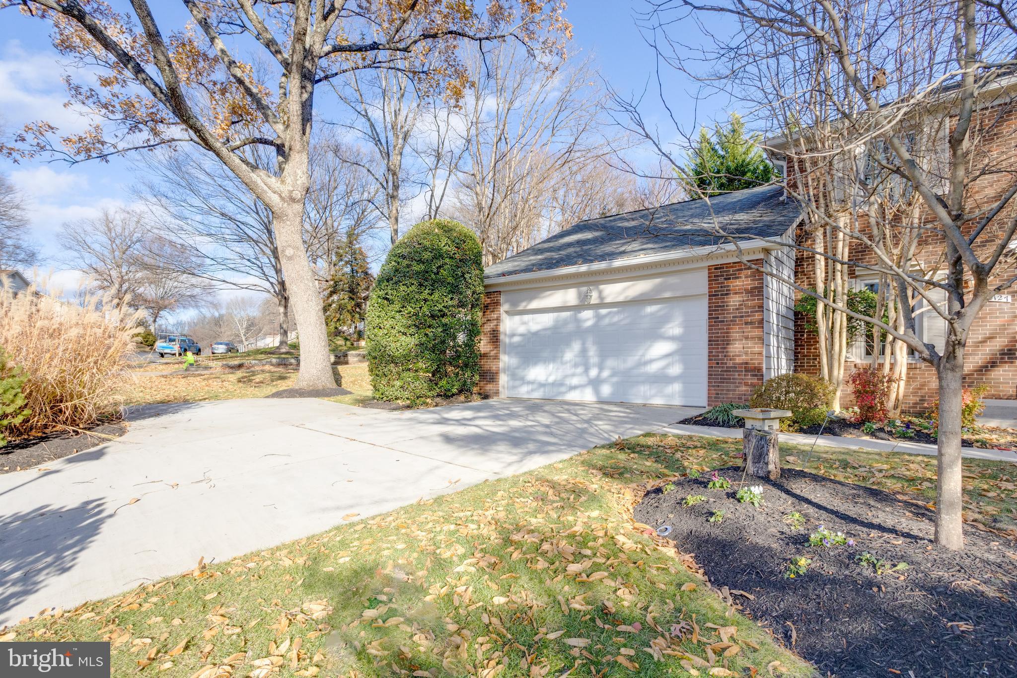 10127 Red Spruce Road Fairfax, VA 22032 - Photo 12 of 53