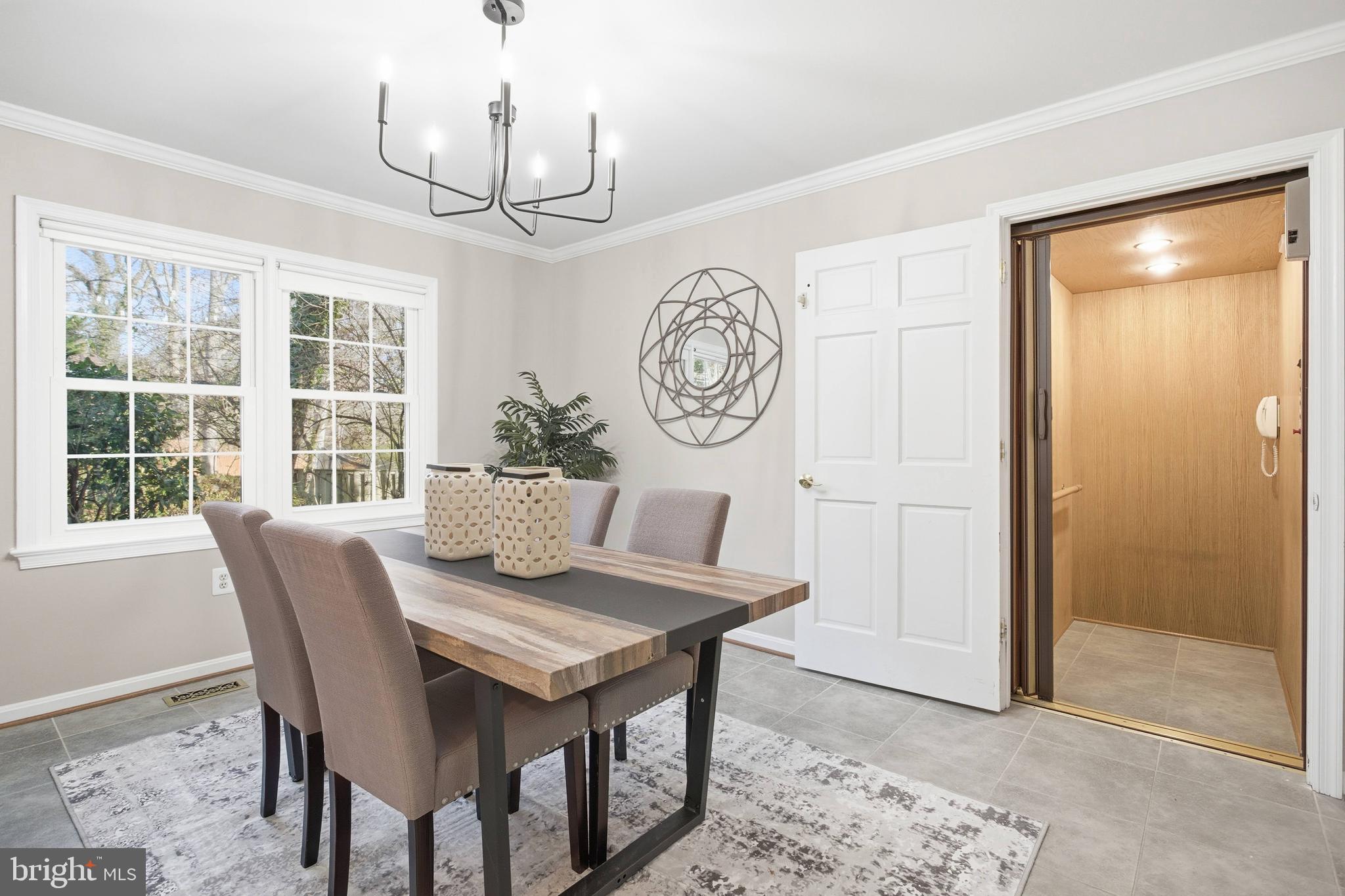 10127 Red Spruce Road Fairfax, VA 22032 - Photo 5 of 53