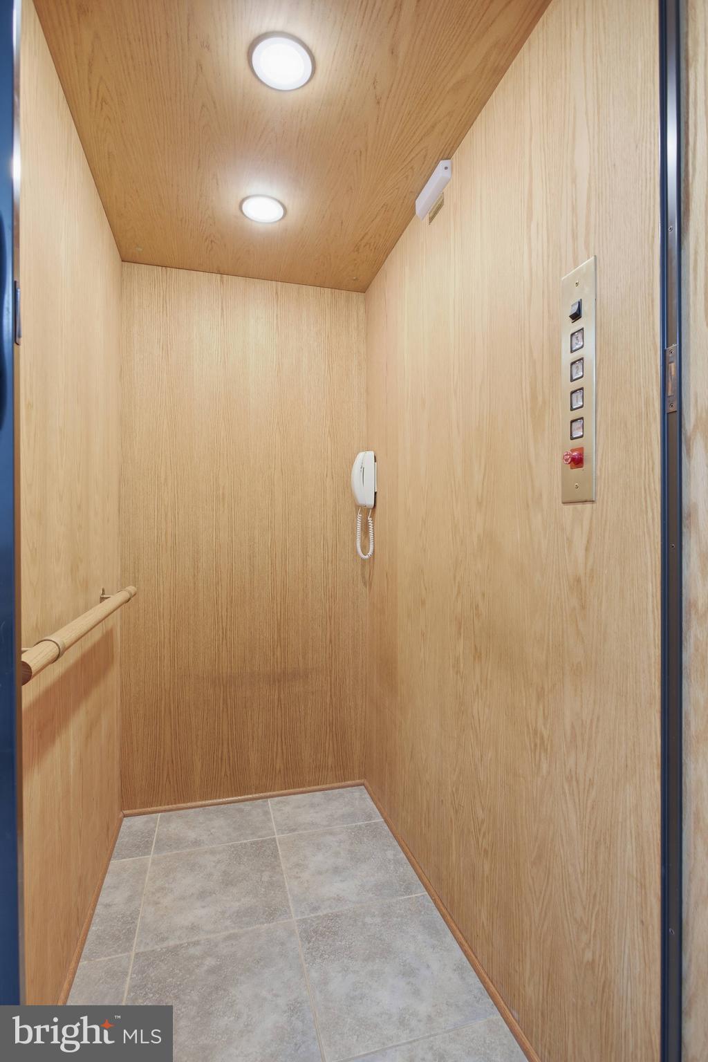 10127 Red Spruce Road Fairfax, VA 22032 - Photo 6 of 53 Elevator