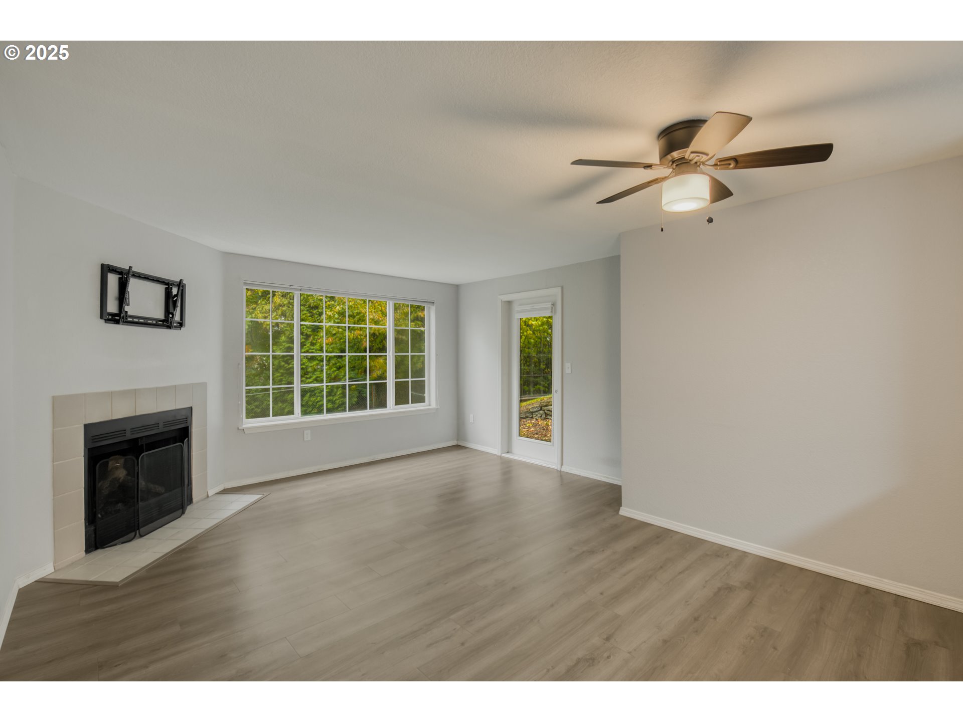 17580 Northwest Springville Road, Unit G5 Portland, OR 97229 - Photo 6 of 31