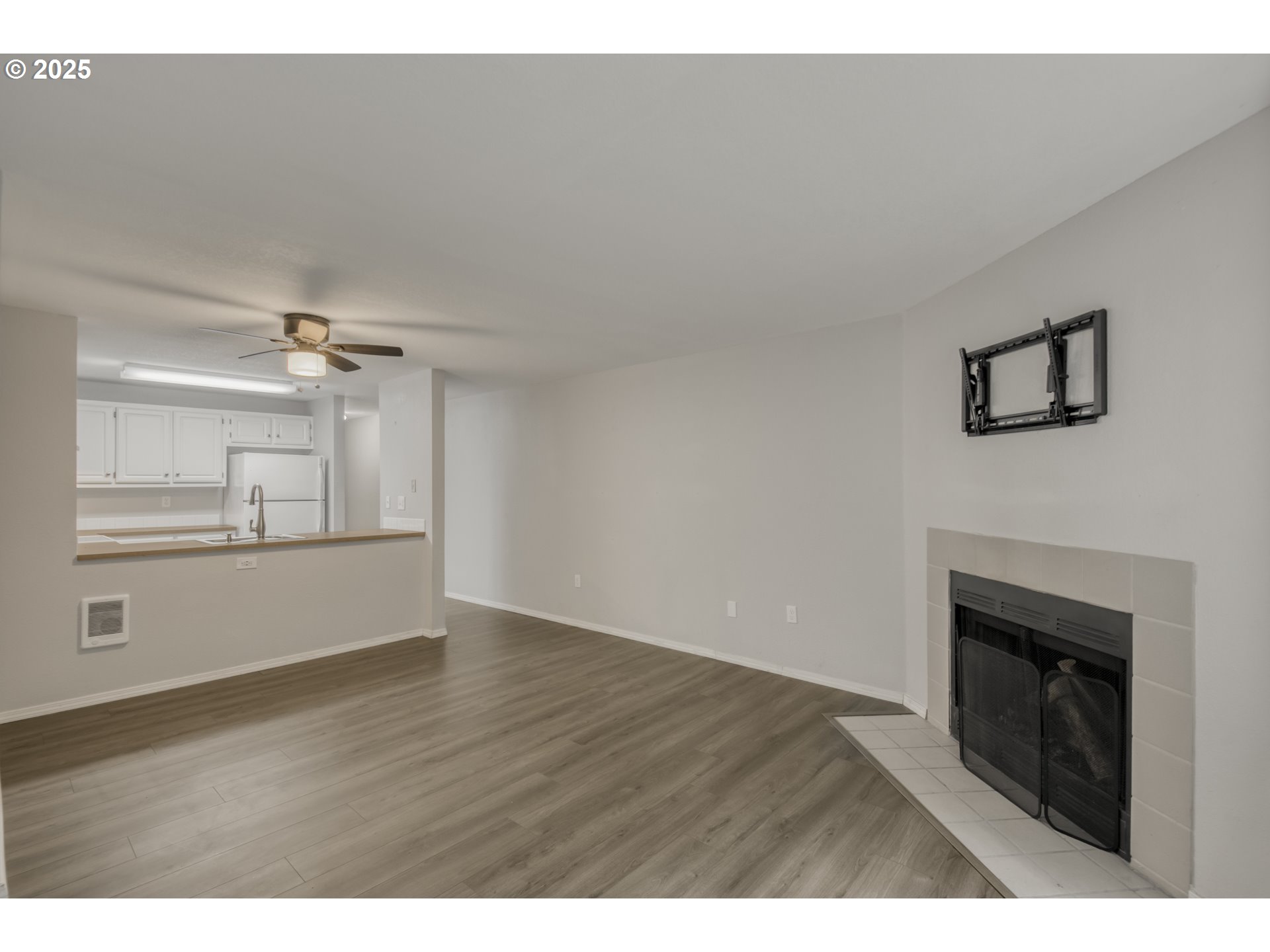 17580 Northwest Springville Road, Unit G5 Portland, OR 97229 - Photo 9 of 31