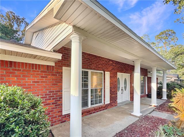 228 Loop Drive Slidell, LA 70458 - Photo 2 of 27