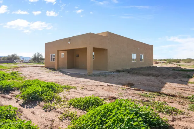 $675,000 | 21820 West White Pine Drive, Wittmann, AZ 85361