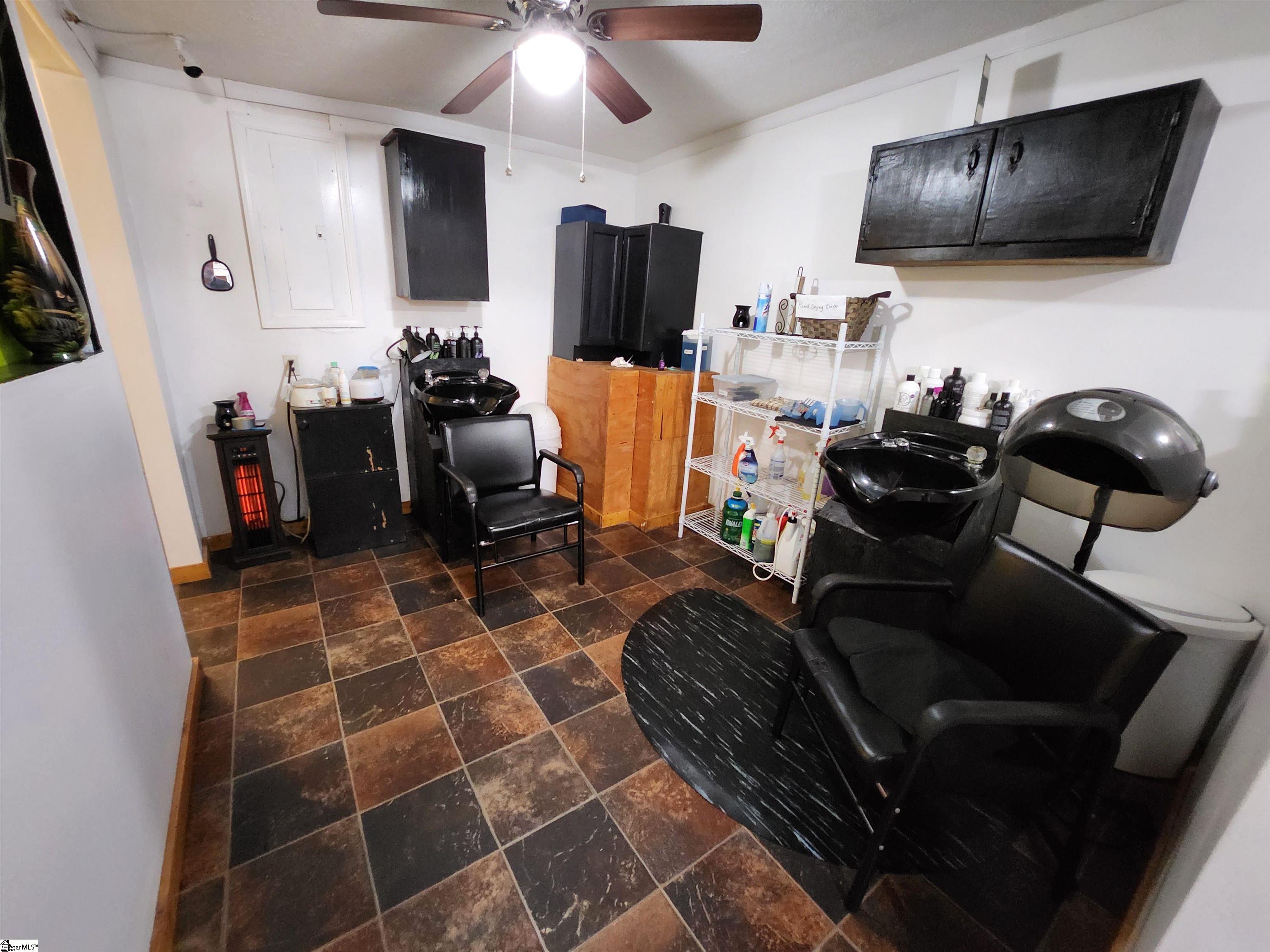 419 West Main Street Gray Court, SC 29645 - Photo 6 of 7