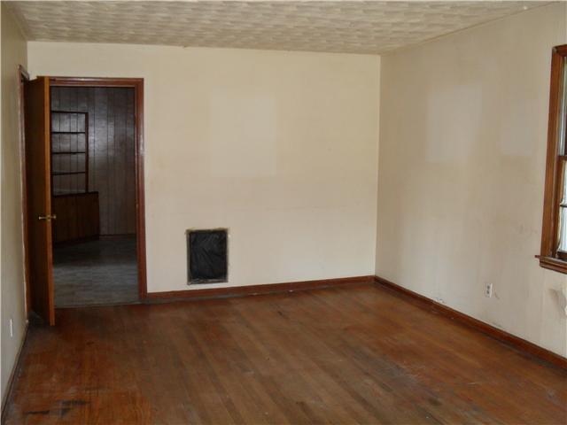 805 Red Boiling Springs Road Lafayette, TN 37083 - Photo 2 of 7