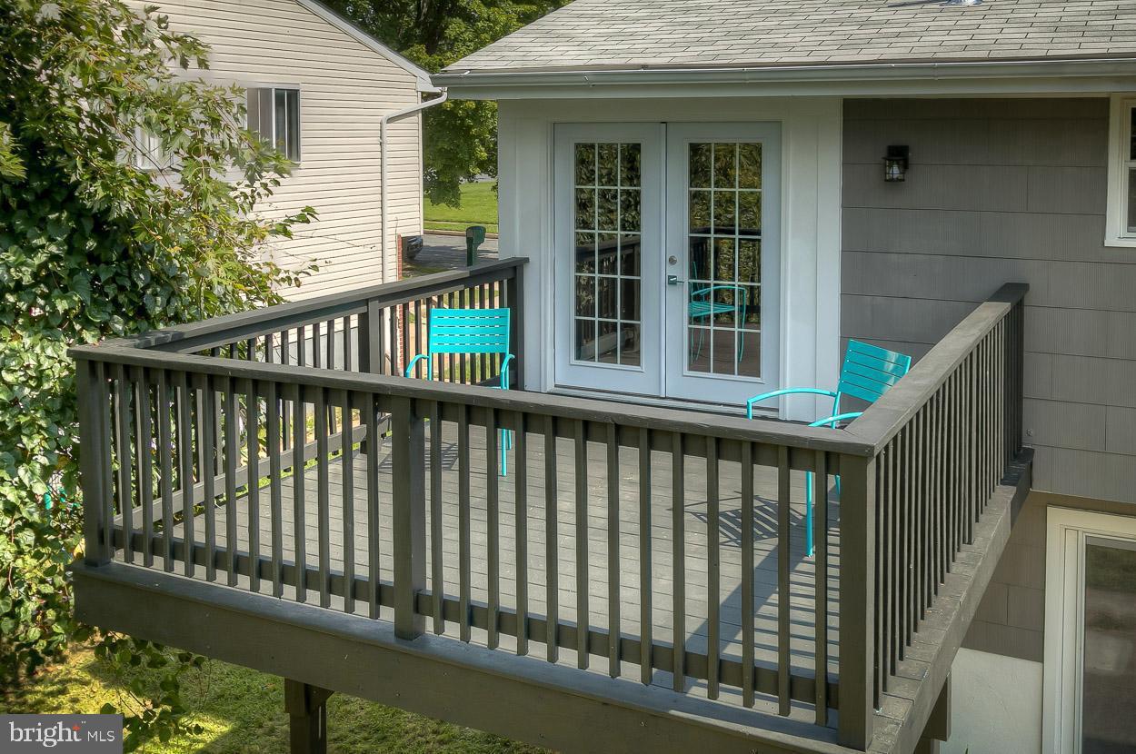 8615 Pilsen Road Randallstown, MD 21133 - Photo 4 of 21 Quite deck to relax and enjoy!