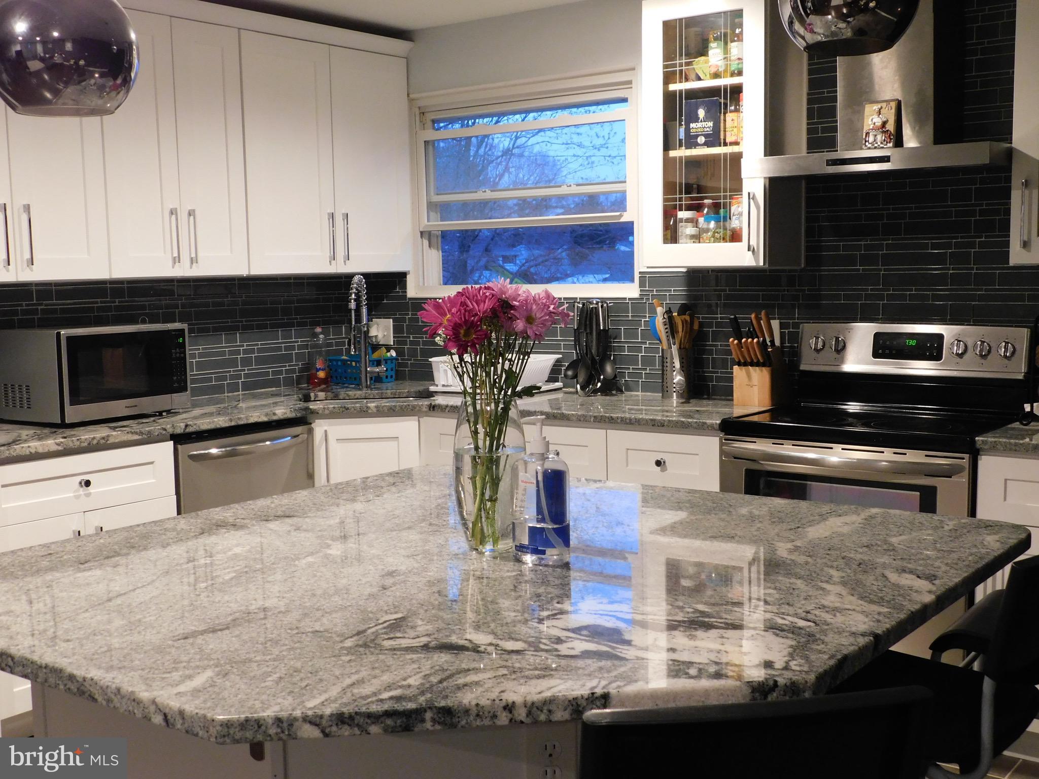 8615 Pilsen Road Randallstown, MD 21133 - Photo 6 of 21 Upgraded Kitchen with granite counter top island
