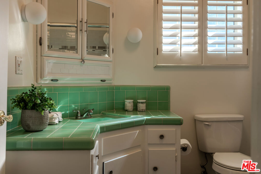 1115 North Beverly Glen Boulevard Los Angeles, CA 90077 - Photo 11 of 25 Gallery Image 11