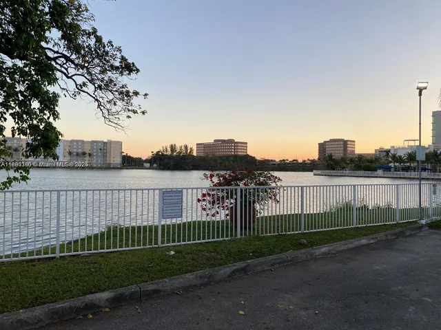 $1,600 | 5505 Northwest 7th Street, Unit W112, Miami, FL 33126