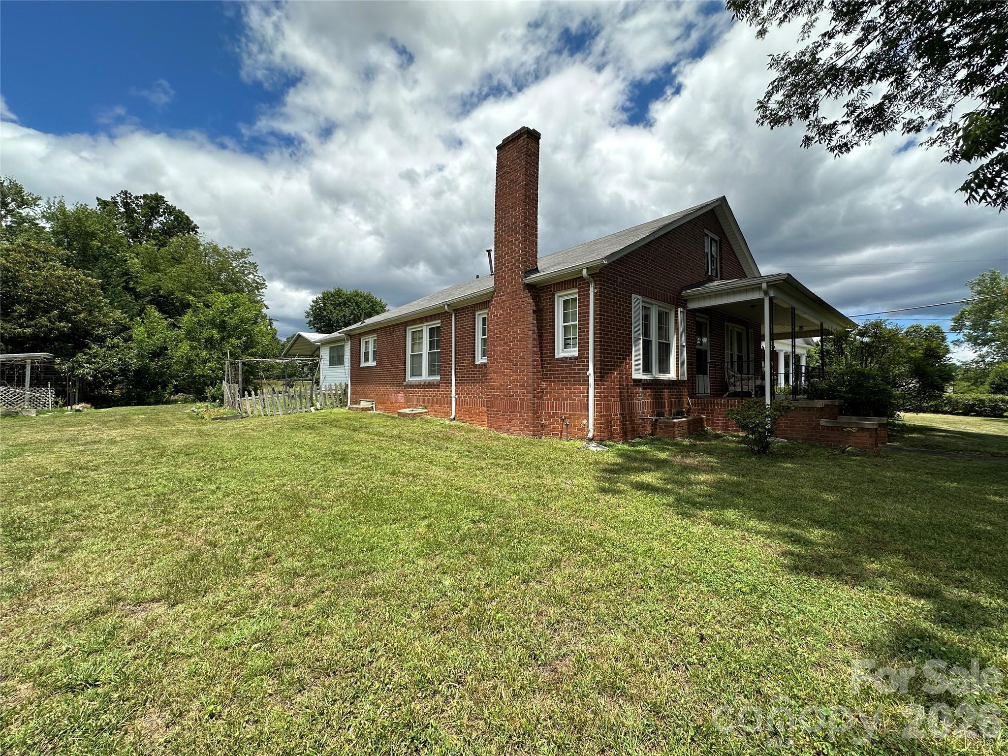 502 Connelly Springs Road Lenoir, NC 28645 - Photo 4 of 22