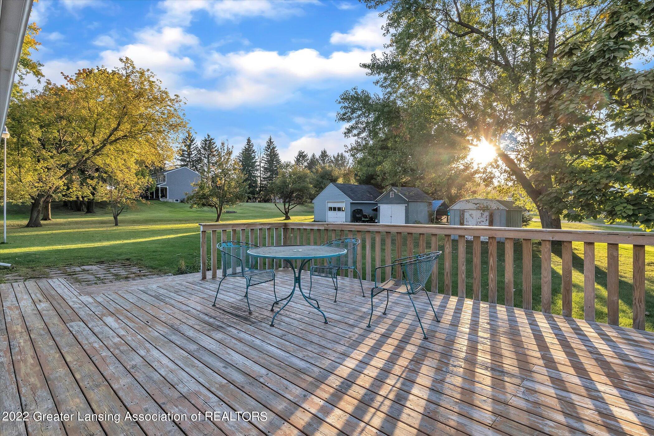 7991 Williams Road Lansing, MI 48911 - Photo 28 of 34 Back Deck