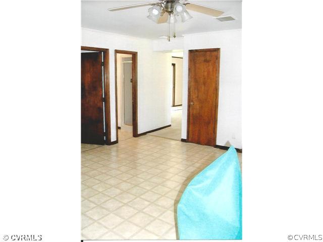 9725 Graves Road Petersburg, VA 23803 - Photo 8 of 9 Gallery Image 8