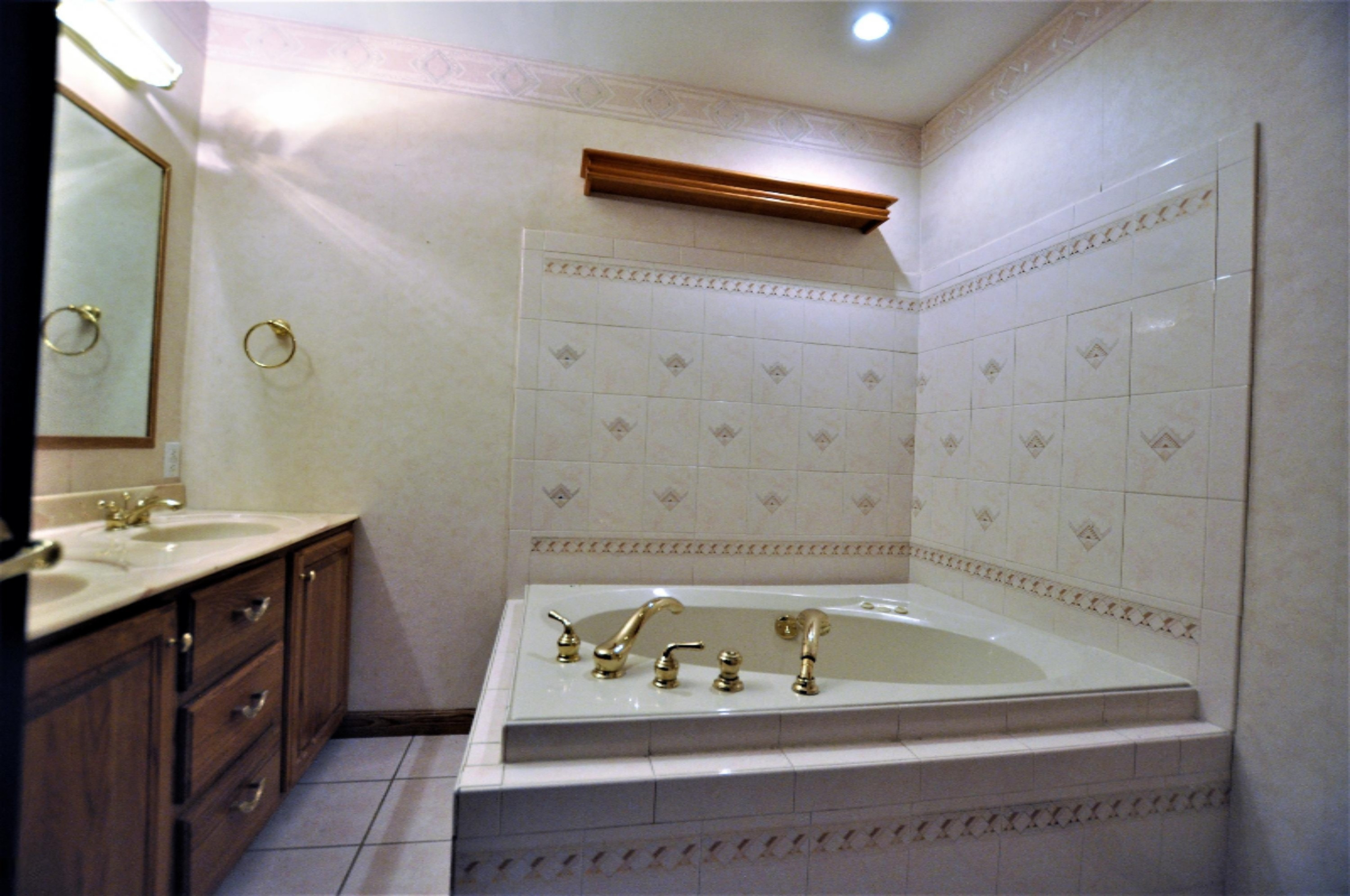52072 Johnson Road Three Rivers, MI 49093 - Photo 25 of 33 Master Bath 4