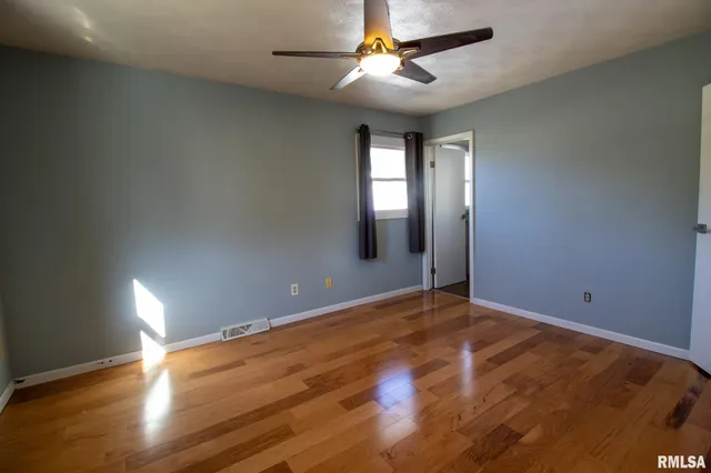 $188,600 | 17511 North Oak Lawn Avenue, Chillicothe, IL 61523