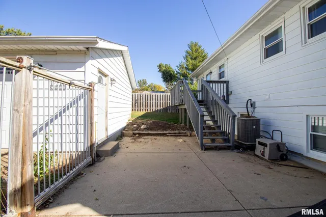 $188,600 | 17511 North Oak Lawn Avenue, Chillicothe, IL 61523