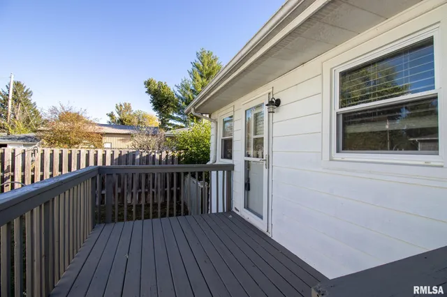 $188,600 | 17511 North Oak Lawn Avenue, Chillicothe, IL 61523