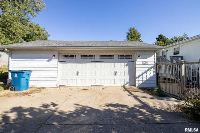 $188,600 | 17511 North Oak Lawn Avenue, Chillicothe, IL 61523