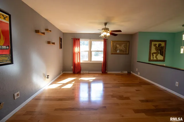 $188,600 | 17511 North Oak Lawn Avenue, Chillicothe, IL 61523