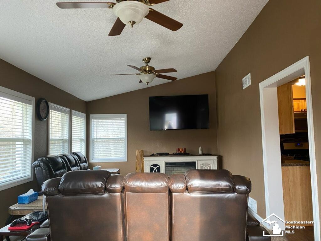 9733 Townsend Road Maybee, MI 48159 - Photo 17 of 25