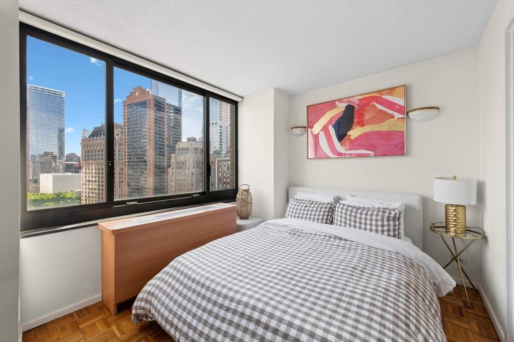 200 Rector Place, Unit 21M Manhattan, NY 10280 - Photo 4 of 12